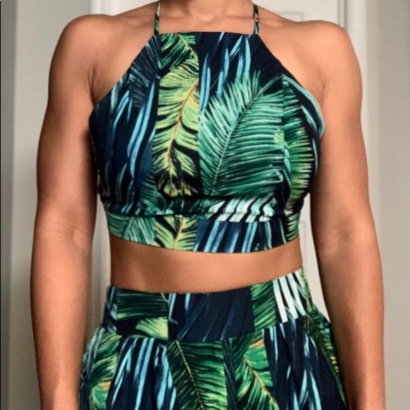 Cute 2 piece - Picture 4 of 8